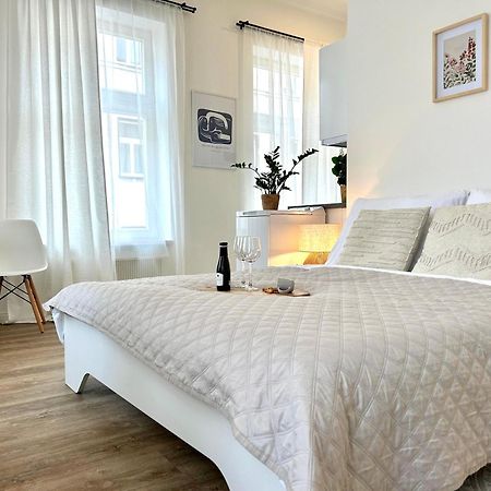 Treetess City Centre Prague Apartments Buitenkant foto
