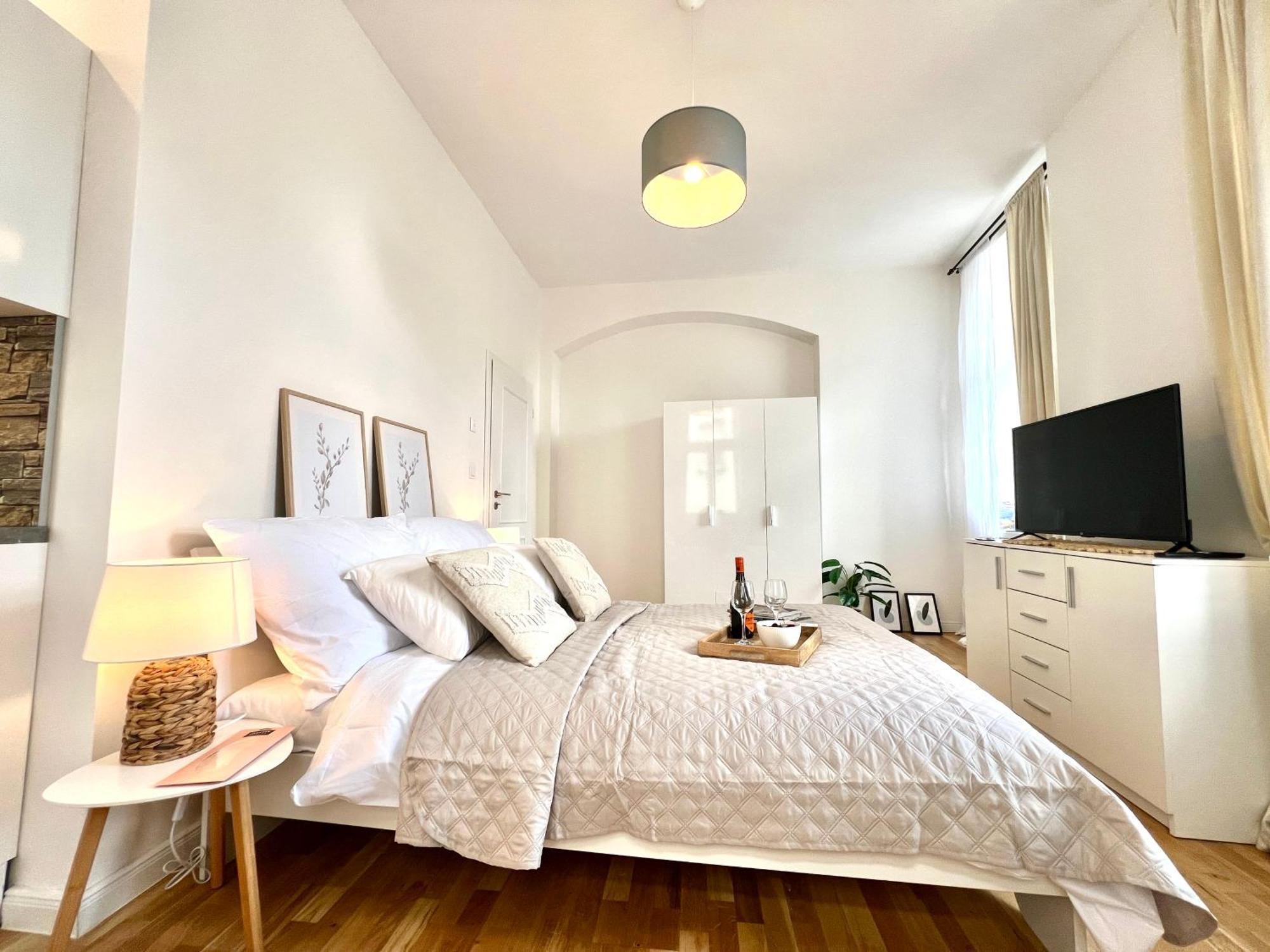 Treetess City Centre Prague Apartments Buitenkant foto